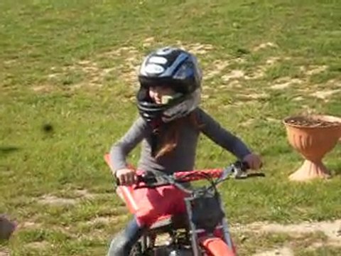 kurtis et daisy en quad et moto