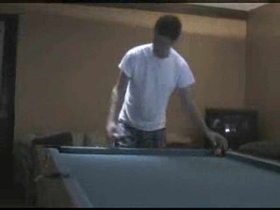 Régis vs boule de billard