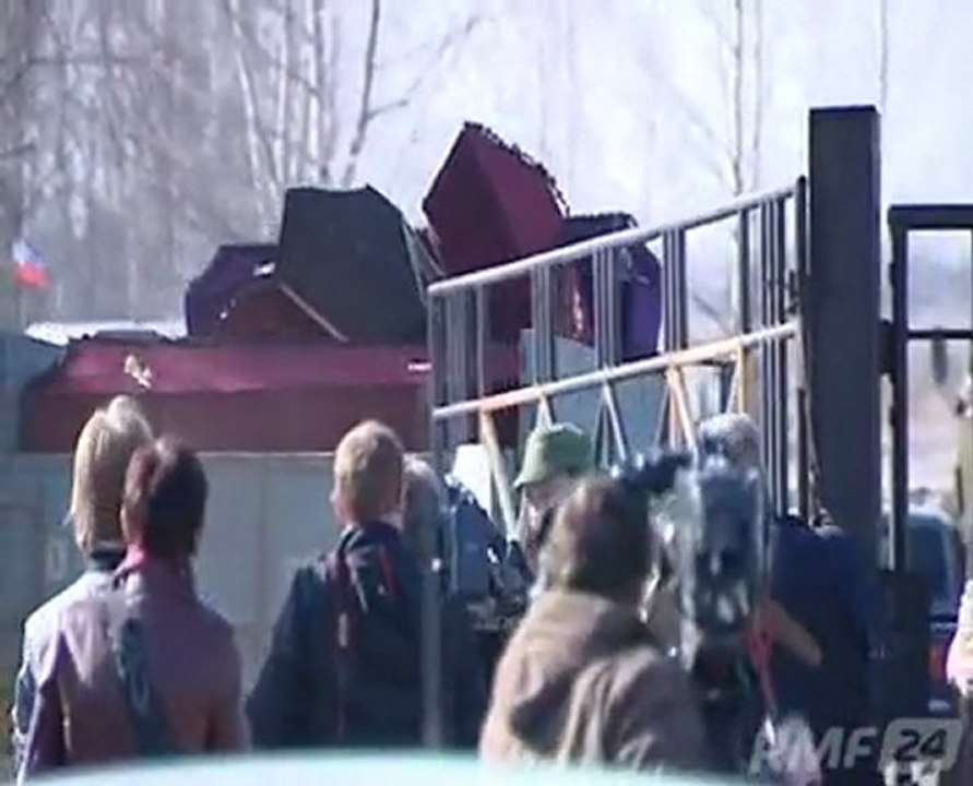 Smoleńsk miejsce katastrofy  kilka godzin po wypadku.