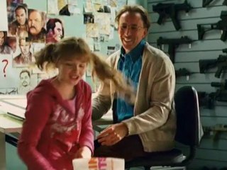 Kick-Ass - Clip Present