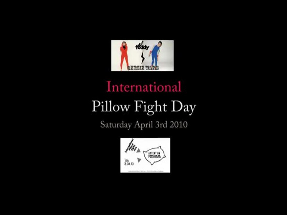 Pillow Fight Day ♥ [Mtp] ✬ 2010