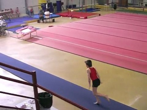 GYM TRISTAN SAUT DE CHEVAL