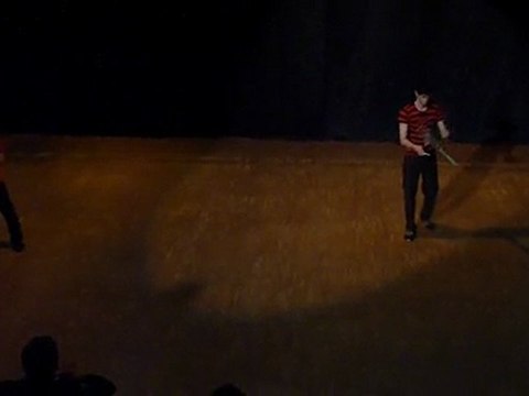 Gala des Ponts 2010 Club cirque : bâton du diable