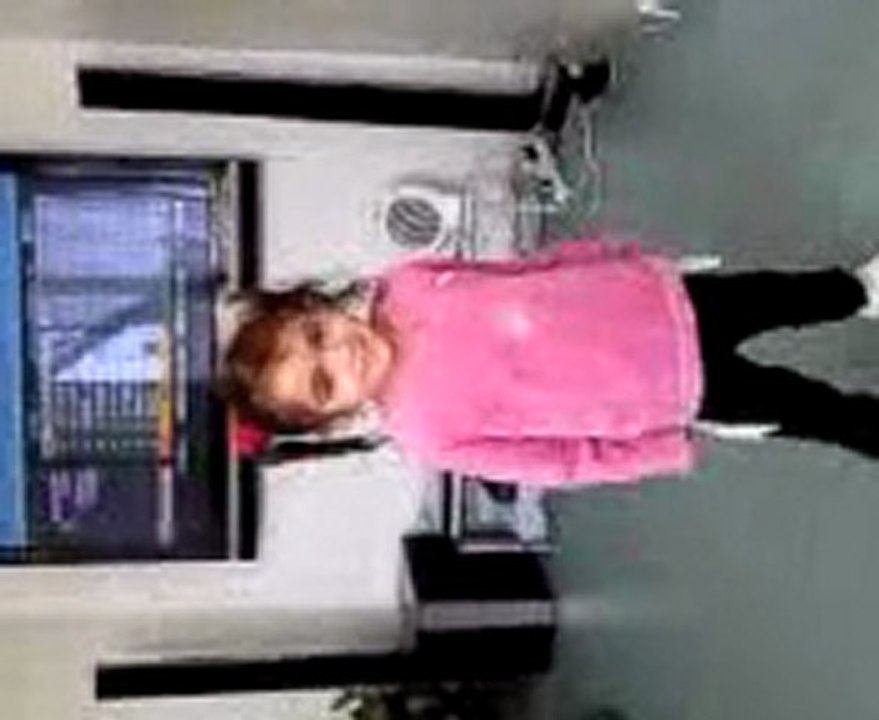 CELIA QAND ELLE  DANSE