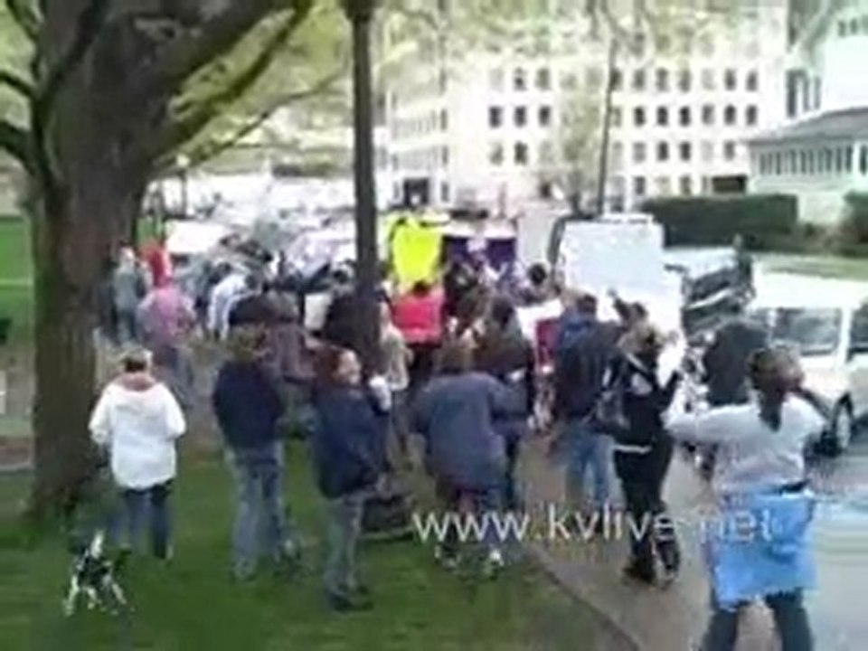 Charleston, WV, Defeats Westboro Baptist Church with Love