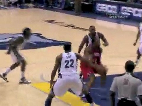 Andre Iguodala gets the block on defense, throws a ankle-bre