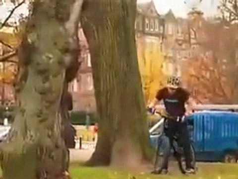 Dikkat..!İzlenme rekorları kıran bir video....;)