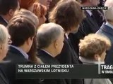 Trumna z ciałem prezydenta w drodze do Pałacu