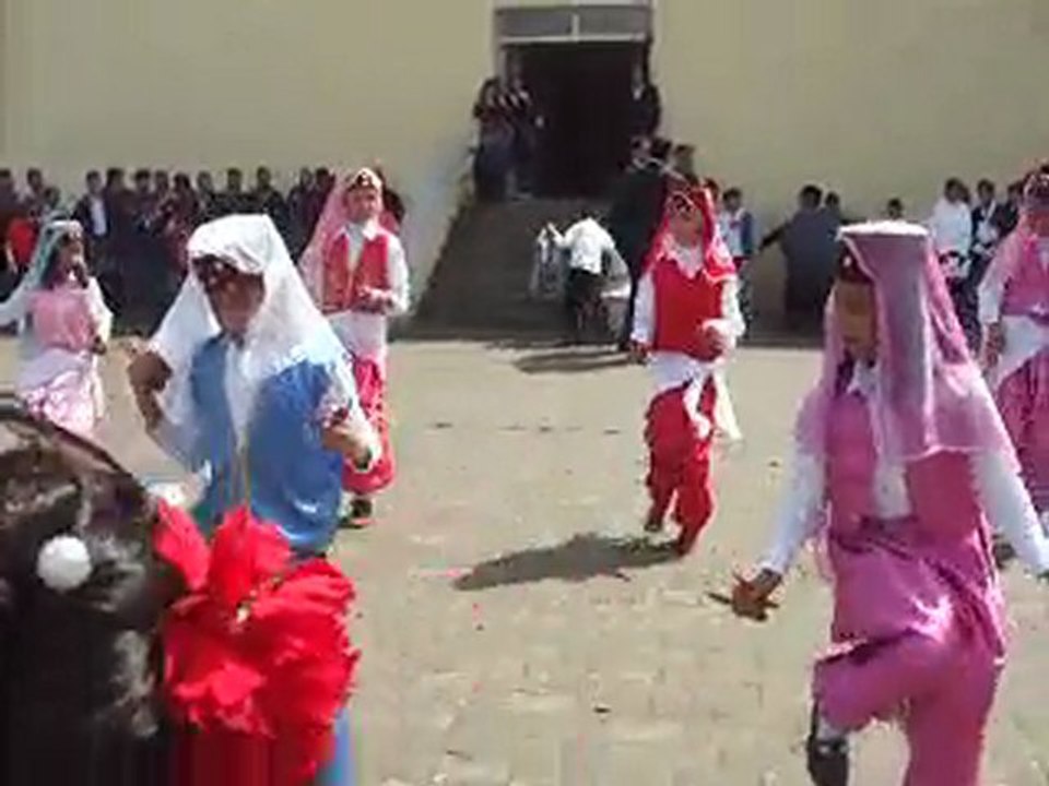 Caglayan Ilkogretim Okulu Silifke-23 Nisan 2009