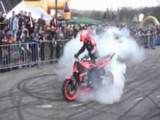 Duke Acrobatie !!!