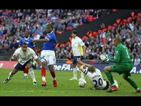 Tottenham Hotspur 0-2 Portsmouth Piquionne, Boateng scores