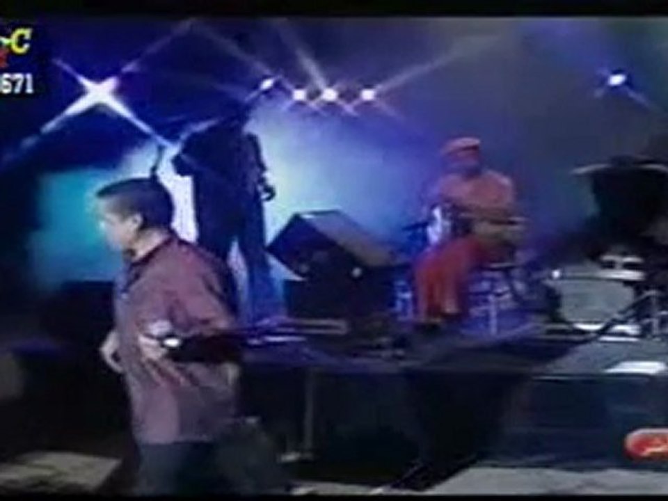 cheb mami 3omri madanit