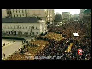 HOMMAGE DES POLONAIS A LECH KACZYNSKI FRANCE2 BLOGPARFAIT 11