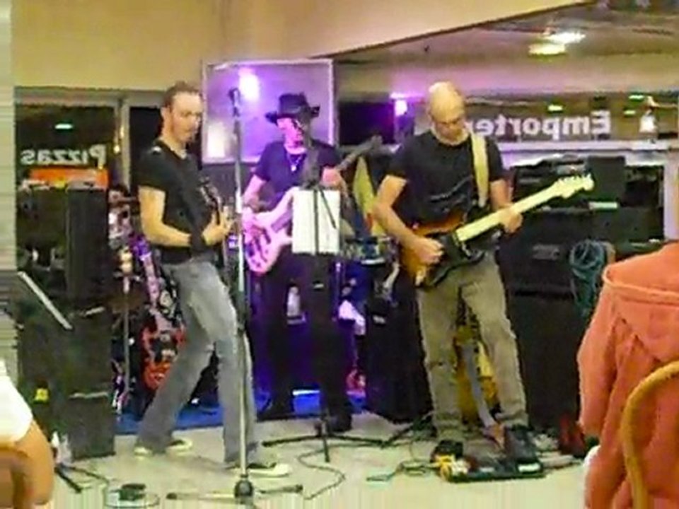 All Along The Watchtower (J.Hendrix)