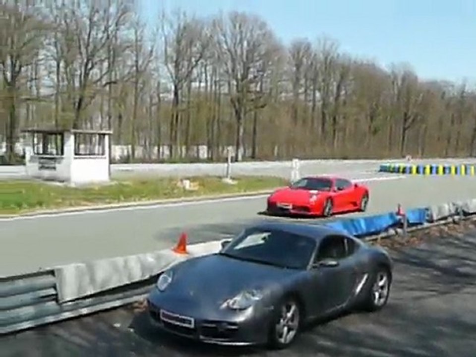 ( Ferrari F430 )Stage de pilotage en aston martin V8 vantage
