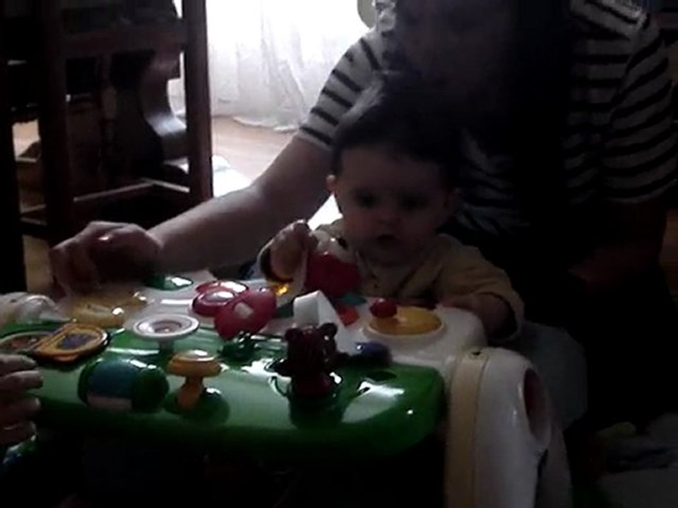 Charly tapis  d éveil le 12 04 2010