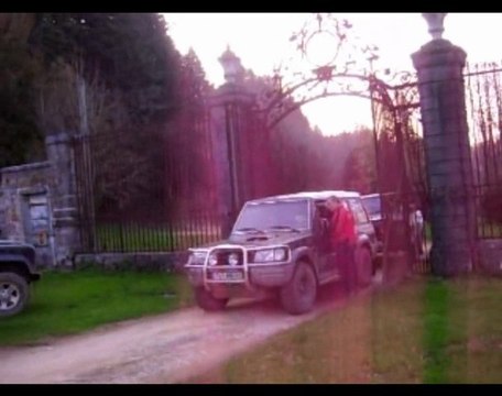 Rando Goupil4x4 Beaujolais 2010 Arrivée au gîte surprise