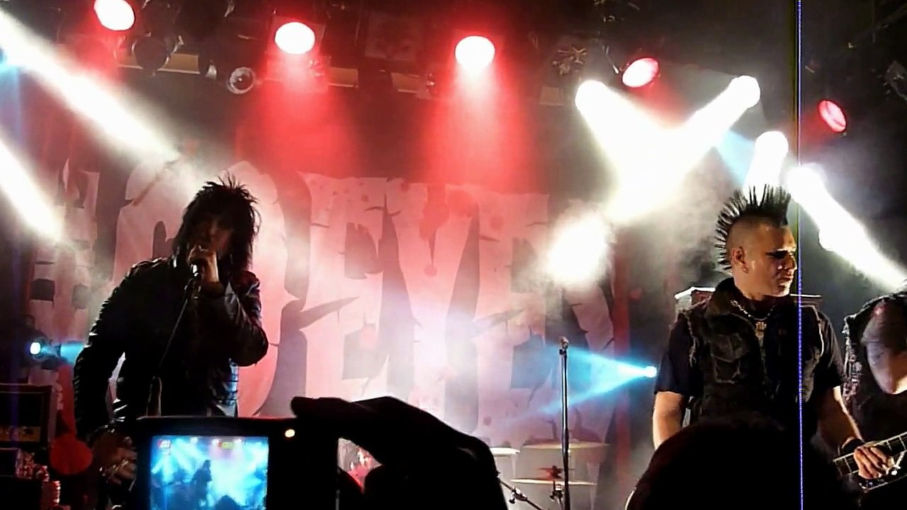 THE 69 EYES - Perfect Skin  HD Live Paris - 2010