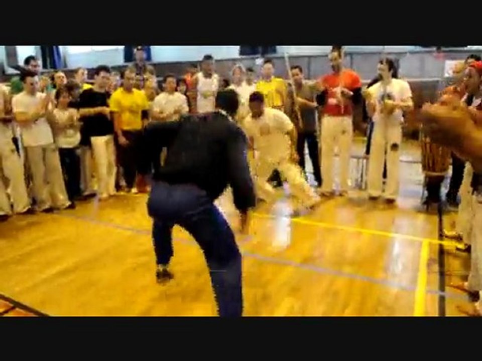 Capoeira - Batizado Arte Negra Bordeaux 2010 - Roda des prof