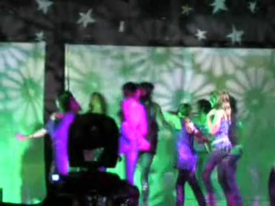 Défilé de mode 2010 du FCL XI vidéo n°1