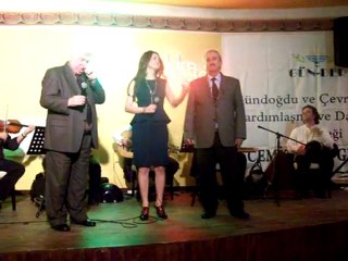 Gundoğdu Derneğinin gecesı Yılmaz Hüsrev Müzik şovu