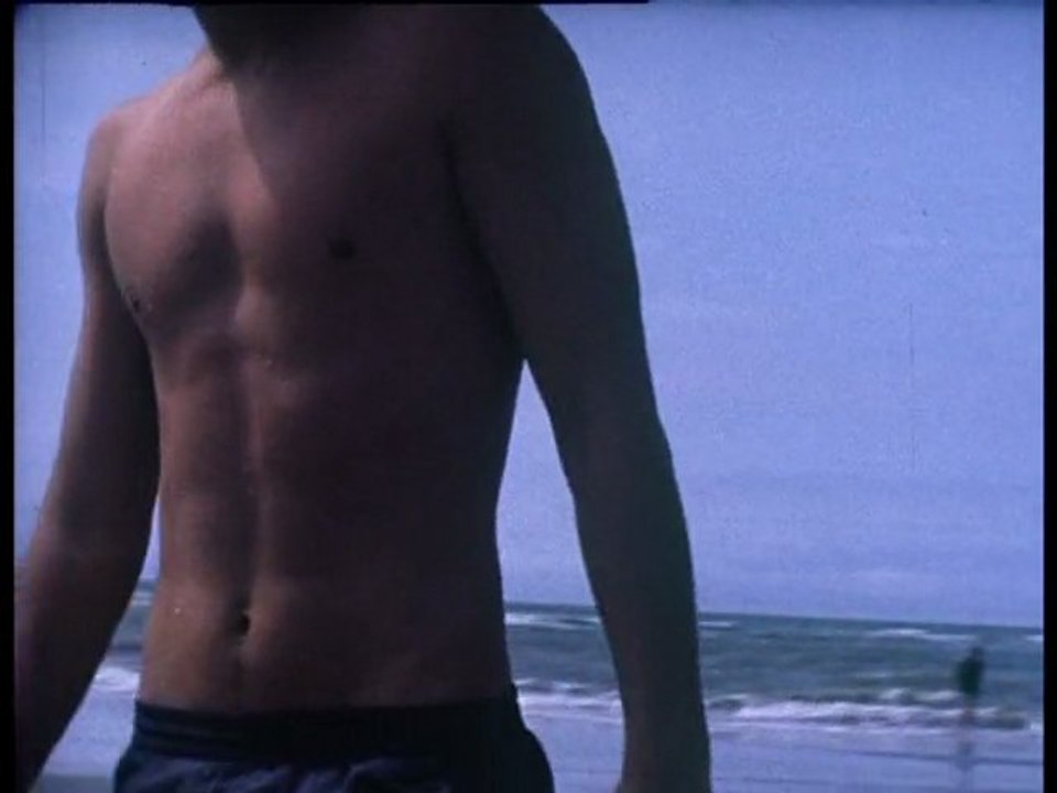 Les Garçons de la Plage (Trailer official)