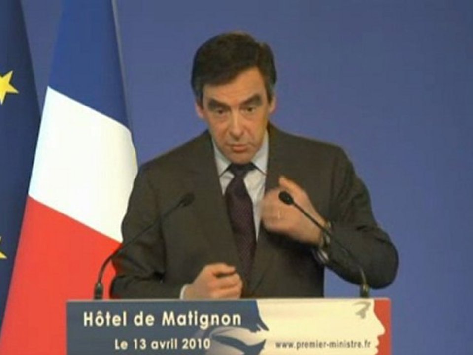 Fillon répond à la presse sur Xynthia