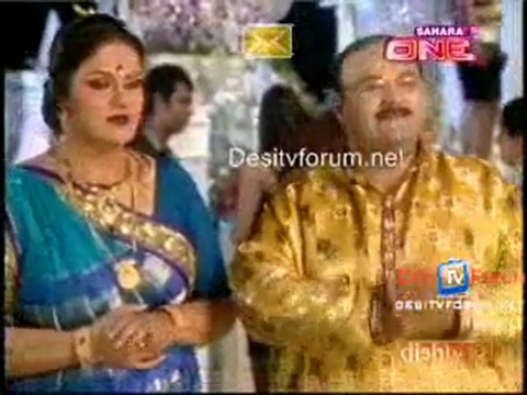 Wo Rahne Wali Mahlon Ki 13th April 2010 - pt1