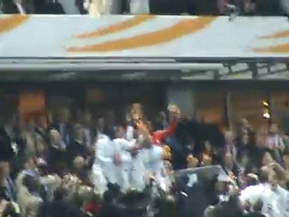 REMISE DE LA COUPE DE LA LIGUE