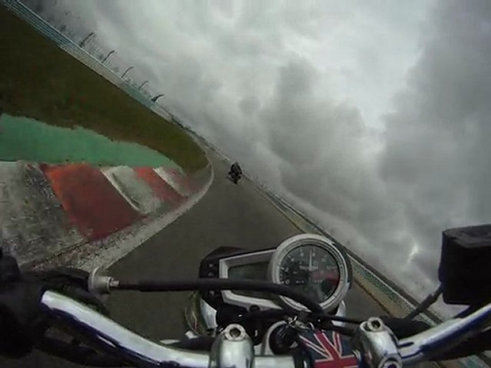 street triple a croix le 28 mars
