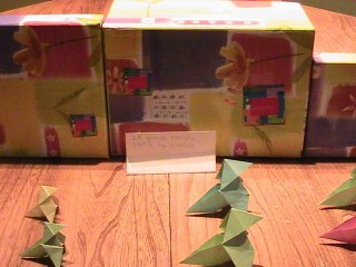 Une vie d`origami la grande marche contre les ciseaux