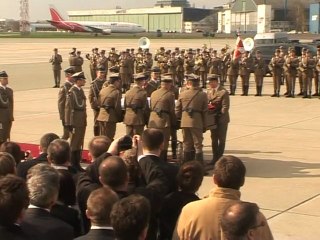 Dead president flown home to grief-stricken Poland