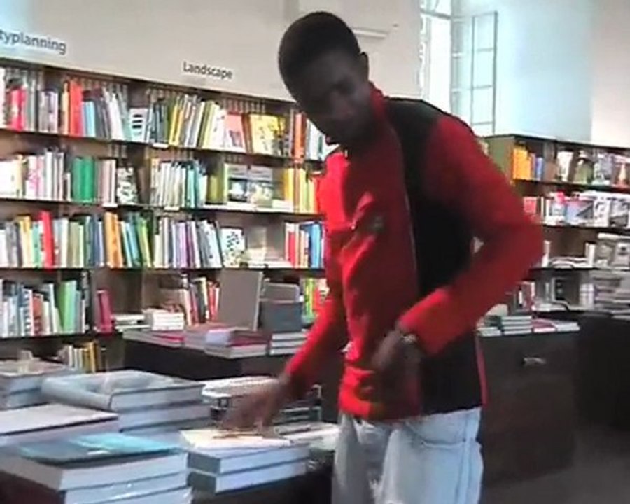 Mara Niang: Still Video 'Mozart ist ein Afrikaner'