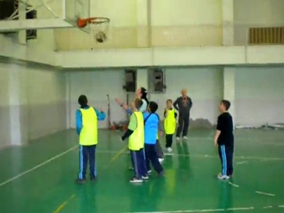 BASKETBOL
