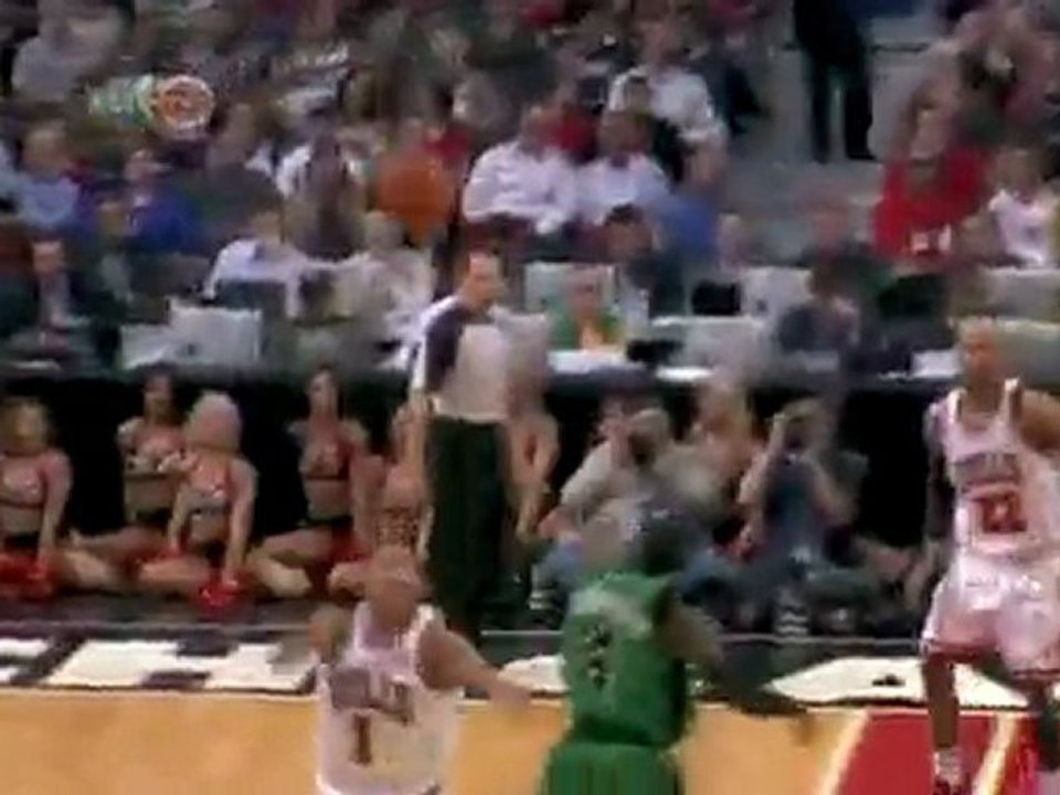 Derrick Rose comes away with the steal and fires up the crow
