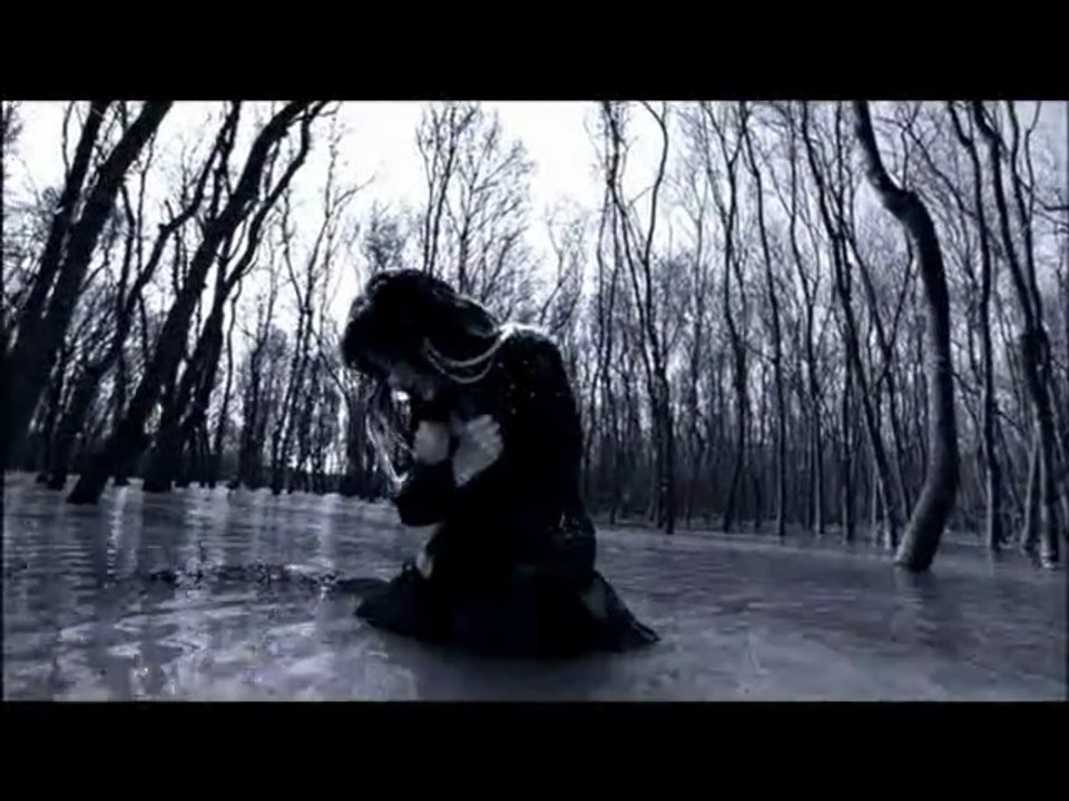 Özlem Tekin - "Yatağım Boş"