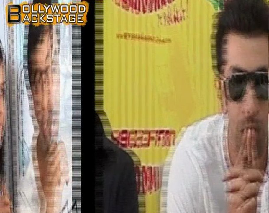 Katrina & Ranbir Caught Getting Cosy!!