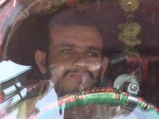 Pakistan uses giant scanners to detect truck bombs