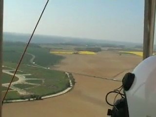 0041  zig-zag quelques soucis  pour se poser sur la piste