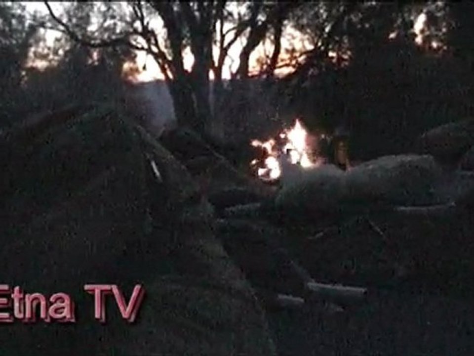 ETNA - NOTTE AL RIFUGIO FORESTALE SALETTI