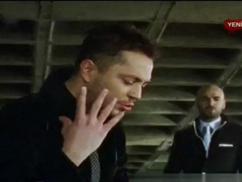 Murat Boz & Soner Sarıkabadayı - İki Medeni İnsan