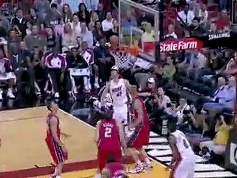 Shavlik Randolph spins in the lane and hits the shot off the