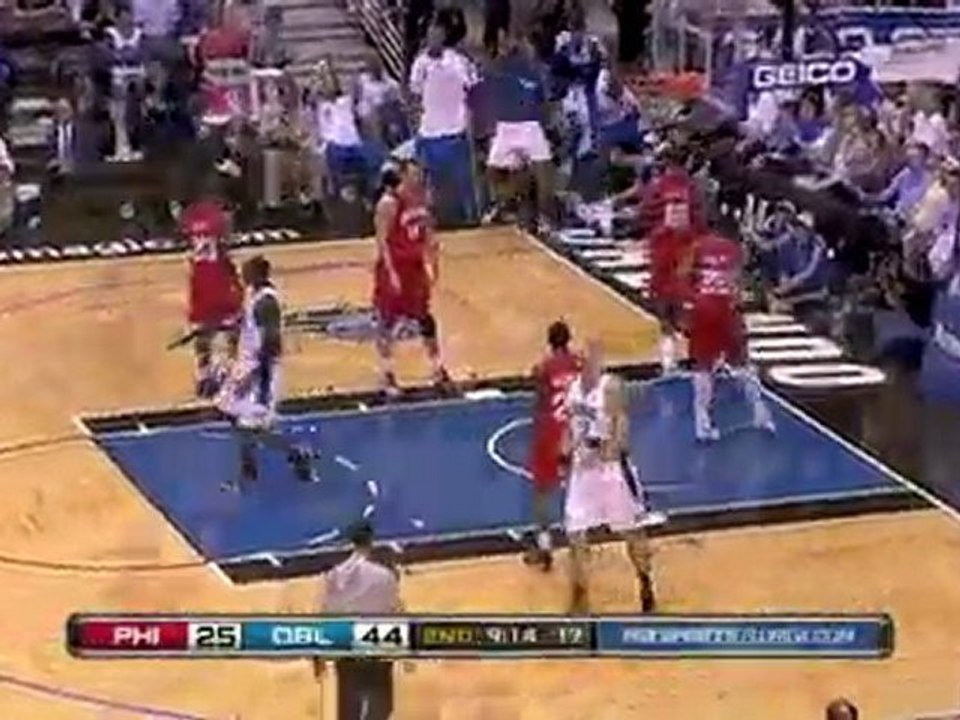 Marcin Gortat drives and dunks with some serious authority.