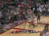 Rudy Fernandez throws another nice pass, this time to Jeff P