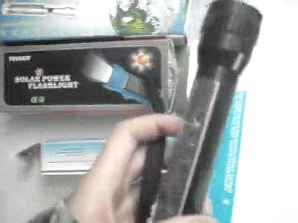 Solar-Powered Flashlight - chinagift.en.ecplaza.net