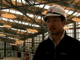 Трехэтажный павильон из пластиковых бутылок