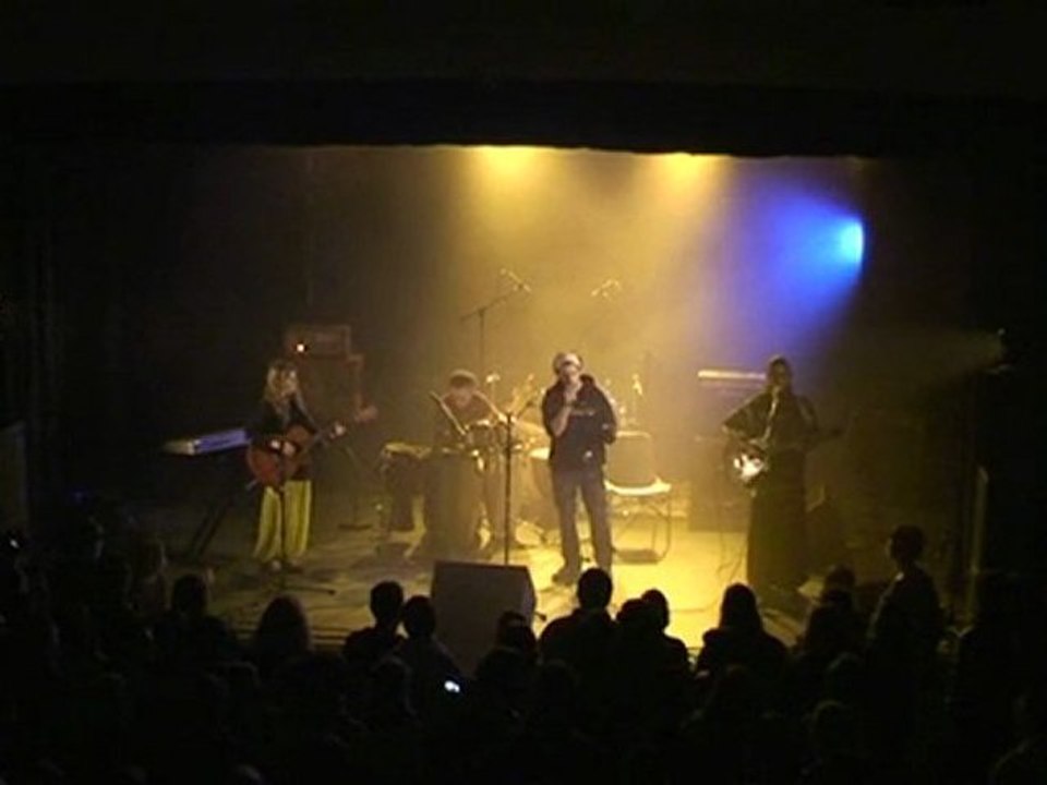 Love and Peace en live à Villegouge ! C'est du love !