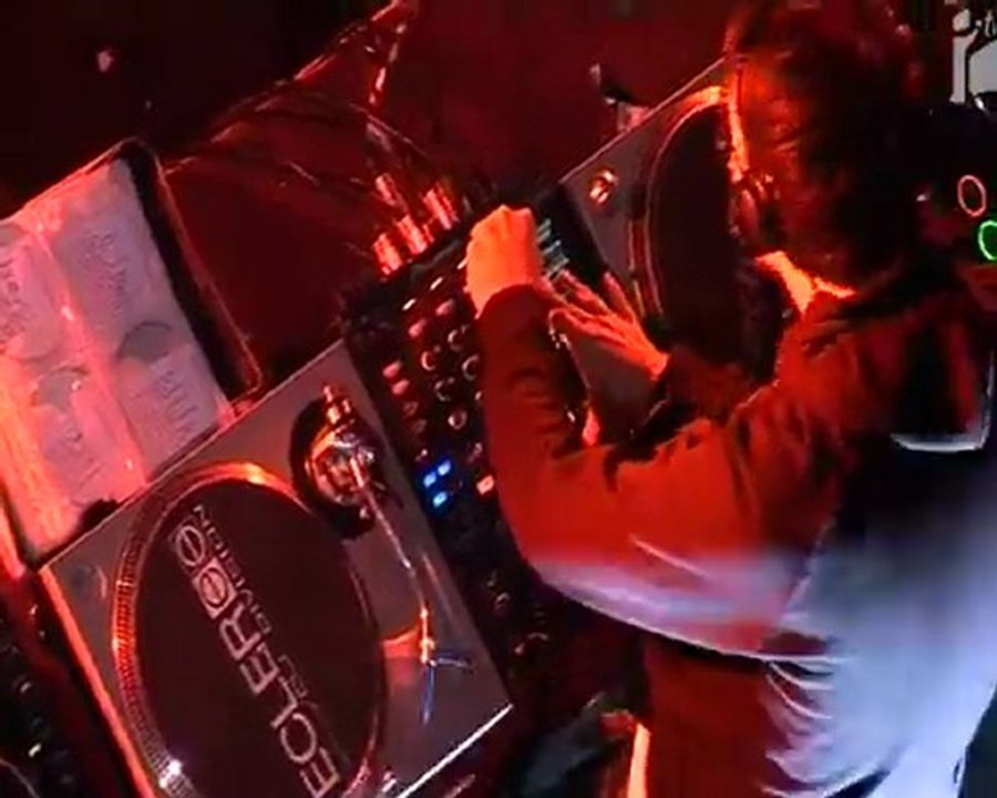 Brodinsky live BatoFar Paris