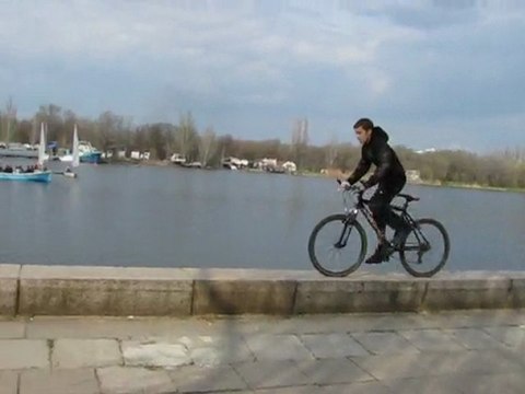 Чувак рисковал жизнью ради неё!