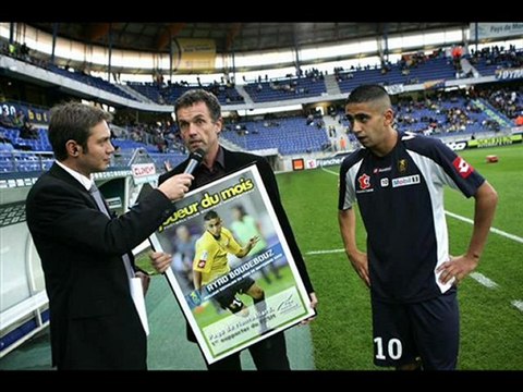 Algerie ryad boudebouz élu joueur mois mars Ligue 1